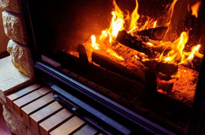wood burning fireplace temperatures can reach 2000 fahrenheit