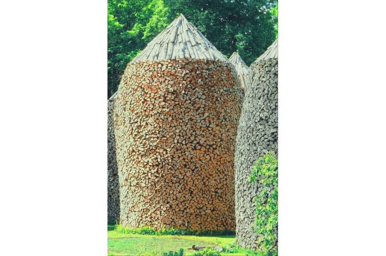 A Norwegian stacking of firewood.